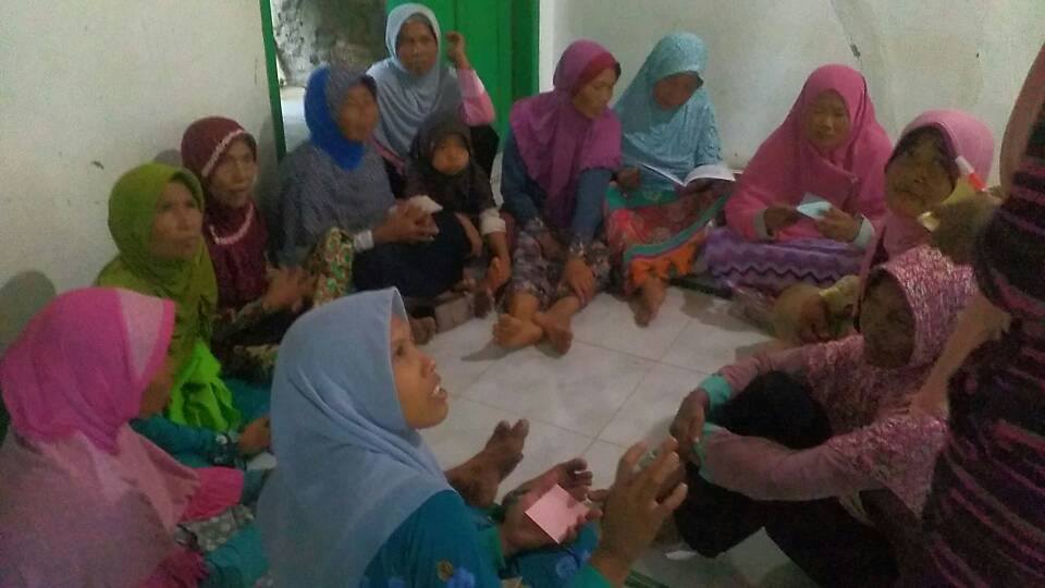 Pertemuan Muslimat Desa Jalatunda Banjarnegara. Foto oleh Ruliyanto