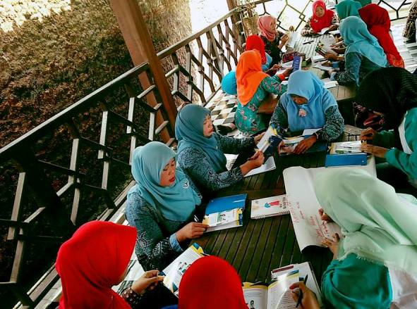 Dokumentasi diskusi buku PKSTA di Banjarnegara